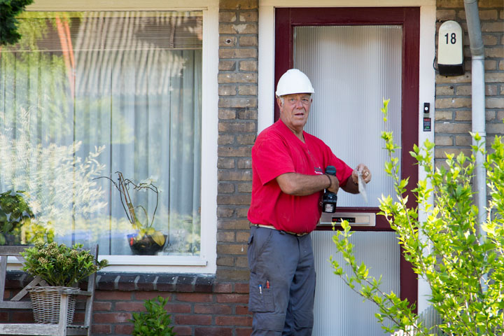 Mede dankzij de inzet van onze wijkconciërge zijn we met een 8,5 als tevredenheidscijfer beoordeeld door de bewoners. De wijkconciërge heeft bewoners extra ondersteuning gegeven in de voorbereiding en tijdens de uitvoering.